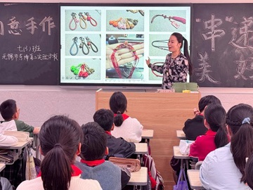 家长助“教” “育”见未来